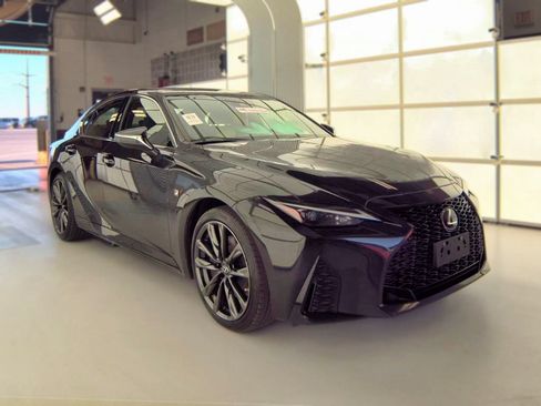Used 2022 Lexus IS 350 F Sport AWD/4WD image 4