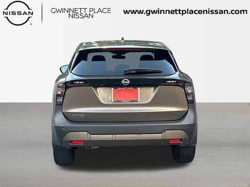 Certified 2025 Nissan Kicks SV image 6