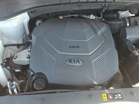 Used 2019 Kia Sorento AWD V6 image 28