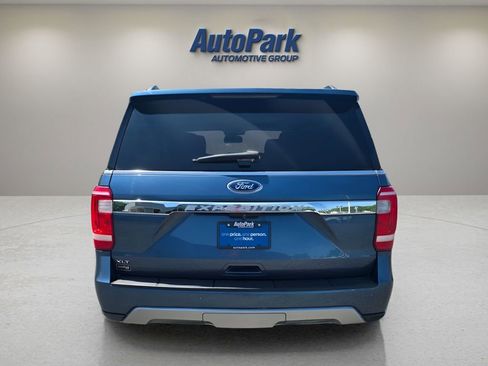 Certified 2018 Ford Expedition XLT w/ Equipment Group 202A RWD image 6