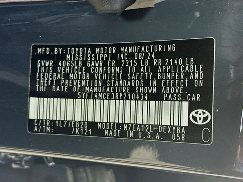 Used 2024 Toyota Corolla XSE FWD image 40