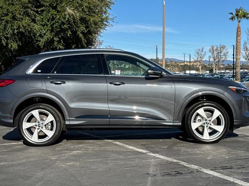 New 2025 Audi Q5 Premium Plus image 3