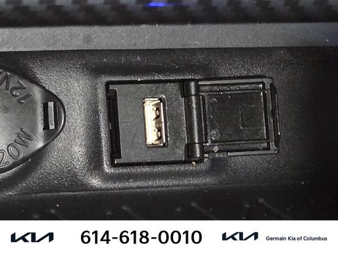 Used 2020 Toyota RAV4 XLE Premium AWD/4WD image 30