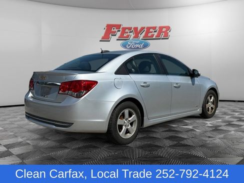 Used 2015 Chevrolet Cruze LT w/ Sun And Sound Package FWD image 5