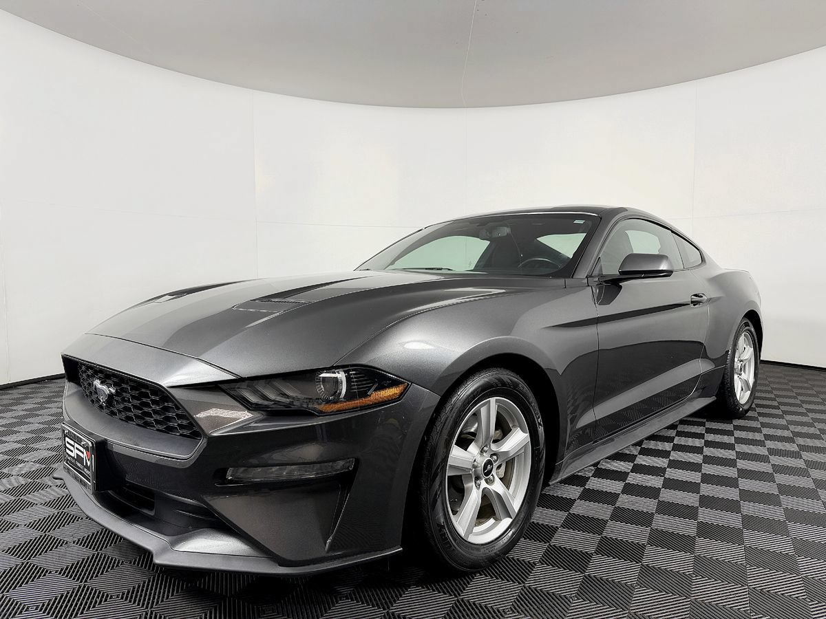 Used 2019 Ford Mustang Coupe RWD image 2