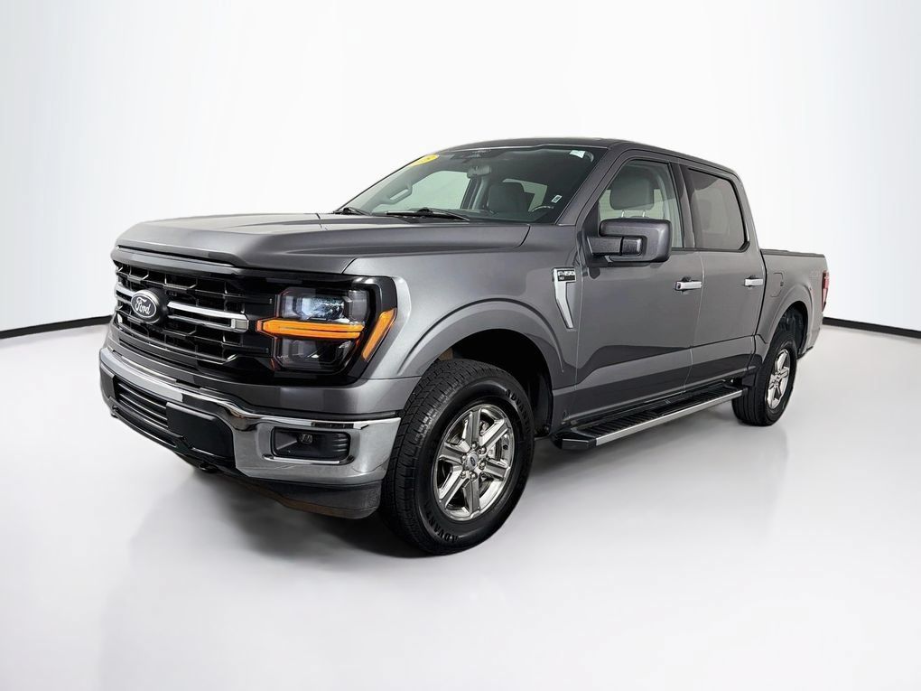 Used 2025 Ford F150 XLT w/ Equipment Group 301A Standard AWD/4WD image 3