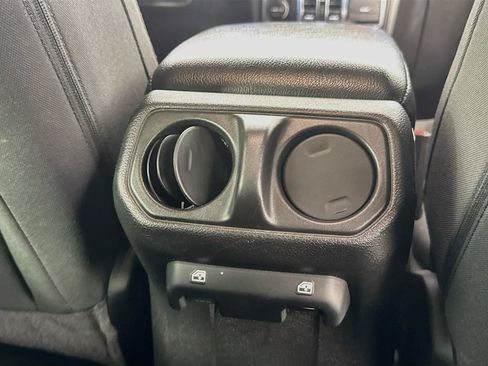 Used 2022 Jeep Wrangler Unlimited Sport AWD/4WD image 25