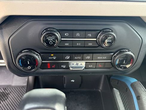 Used 2022 Ford Bronco Wildtrak AWD/4WD image 28