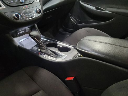 Used 2023 Chevrolet Malibu LT FWD image 26