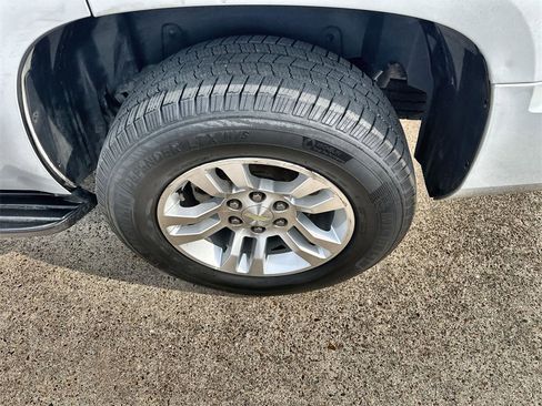 Used 2009 Chevrolet Tahoe LT image 12