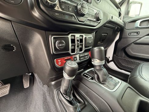 Used 2022 Jeep Wrangler Unlimited Rubicon 4xe w/ Steel Bumper Group image 14