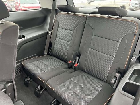 Certified 2023 GMC Acadia AT4 image 13