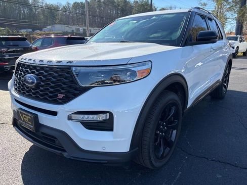 Used 2020 Ford Explorer ST w/ ST Street Pack image 10