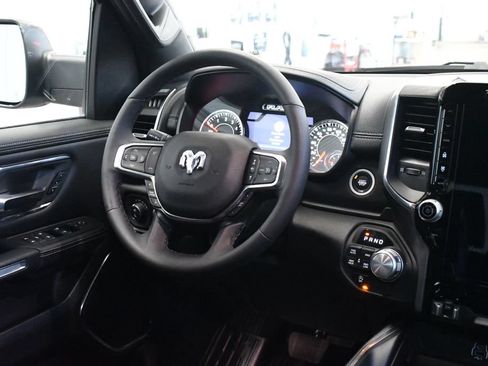 Used 2025 RAM 1500 Laramie AWD/4WD image 29