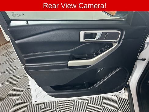 Used 2021 Ford Explorer XLT w/ Equipment Group 202A AWD/4WD image 10