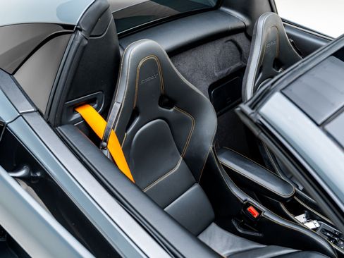 Used 2020 McLaren 600LT Spider RWD image 49