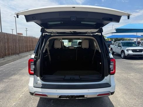 Used 2022 Ford Expedition Max Limited RWD image 7