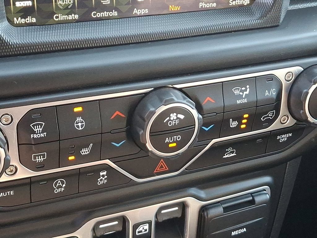 Used 2021 Jeep Gladiator Mojave AWD/4WD image 15