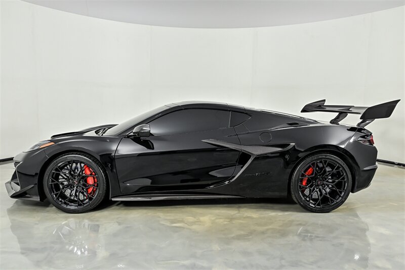 Used 2026 Chevrolet Corvette ZR1X AWD/4WD image 11