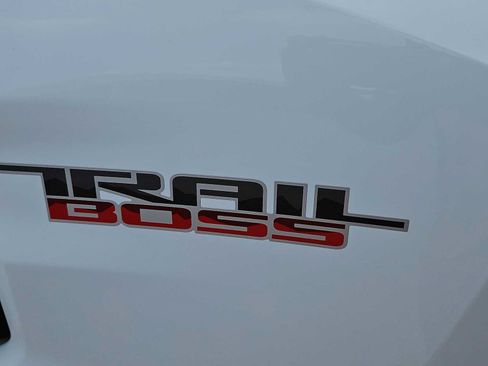 New 2026 Chevrolet Colorado Trail Boss AWD/4WD image 11