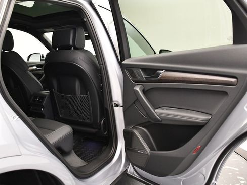 Used 2025 Audi Q5 2.0T Premium Plus w/ Premium Plus Package image 52