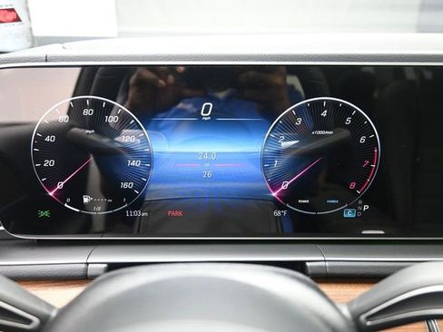 Used 2026 Mercedes-Benz GLS 450 4MATIC image 10