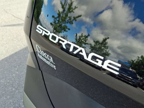 Used 2023 Kia Sportage X-Line w/ X-Line Premium Package AWD/4WD image 33