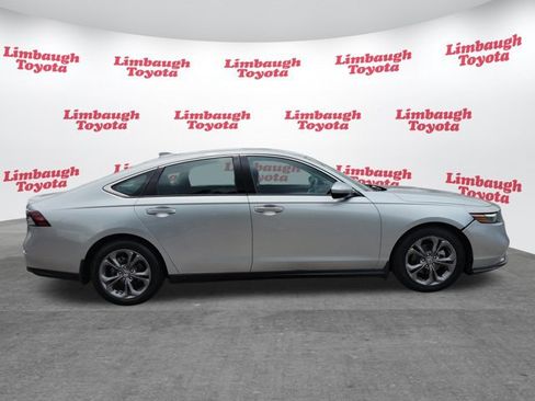 Used 2024 Honda Accord EX image 2
