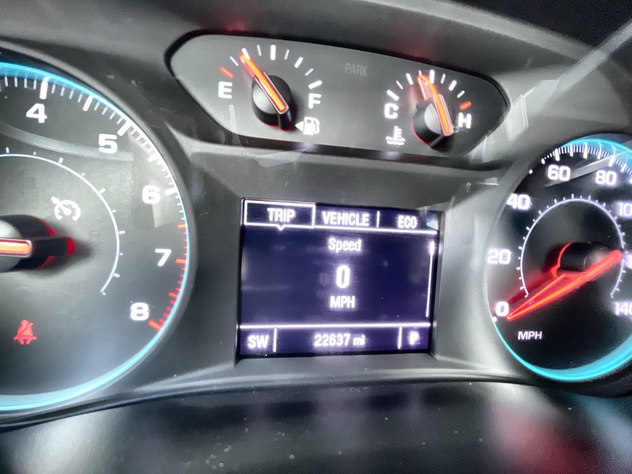 Used 2023 Chevrolet Traverse LT FWD image 12