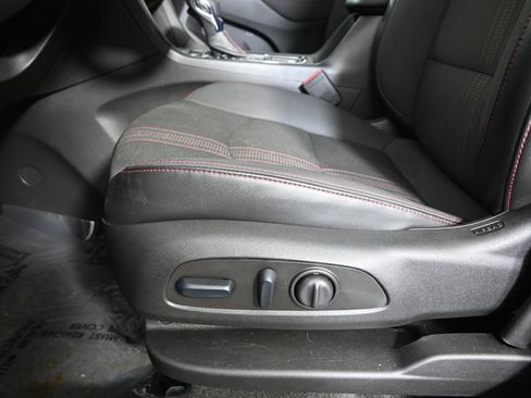 Used 2024 Chevrolet Equinox RS AWD/4WD image 21