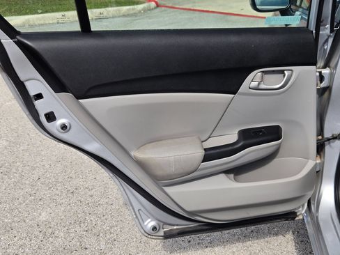 Used 2015 Honda Civic LX image 13