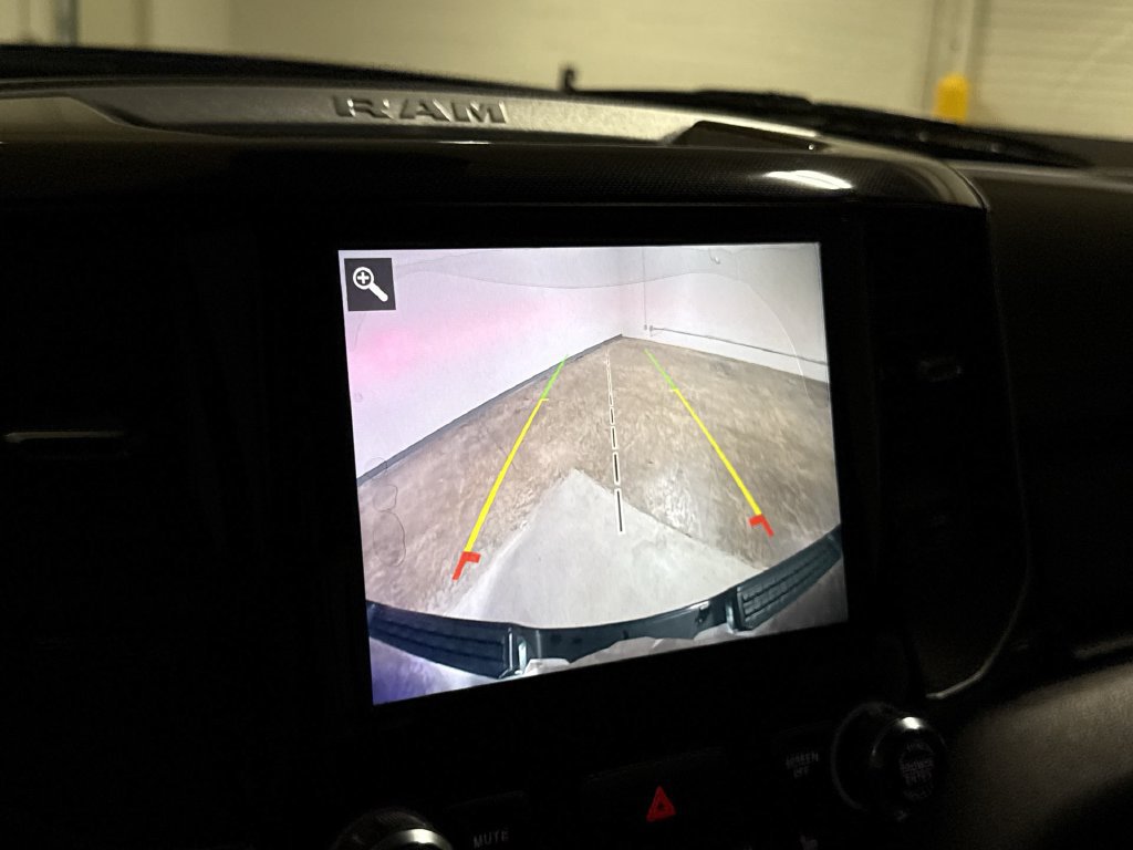 Used 2020 RAM 1500 Laramie AWD/4WD image 16