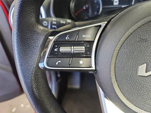 Used 2024 Kia Forte LXS image 16