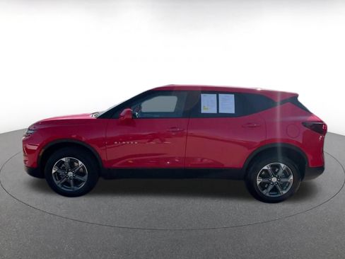 Used 2025 Chevrolet Blazer LT FWD image 8