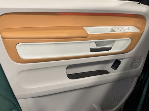 New 2025 Volkswagen ID. Buzz Pro S Plus image 29