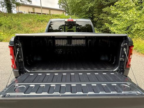 New 2026 RAM 1500 Big Horn AWD/4WD image 9