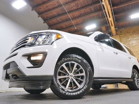 Used 2020 Ford Expedition XL AWD/4WD image 3