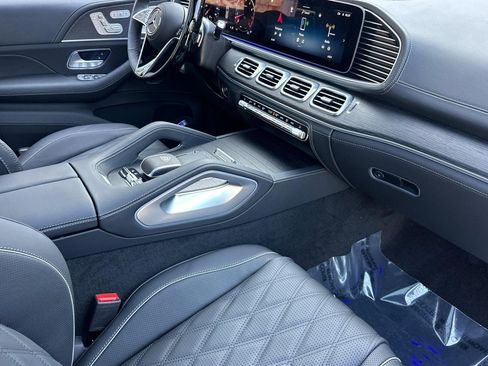 New 2026 Mercedes-Benz Maybach GLS 600 4MATIC image 27