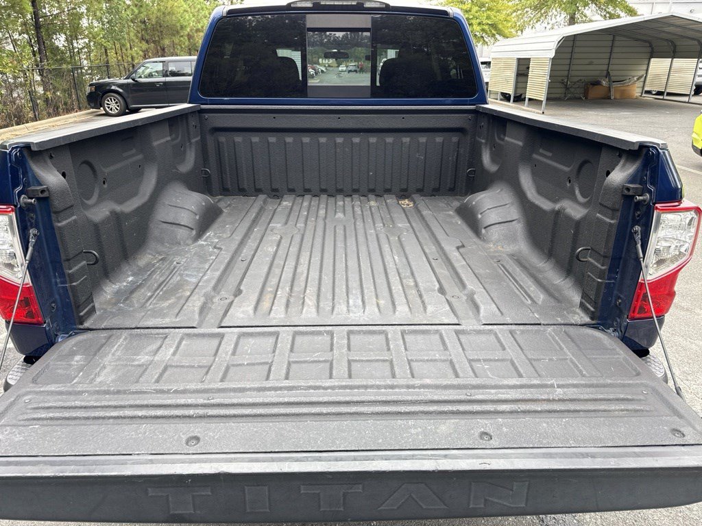 Used 2019 Nissan Titan SV AWD/4WD image 29