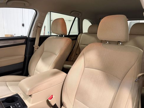 Used 2018 Subaru Outback 2.5i Premium image 5