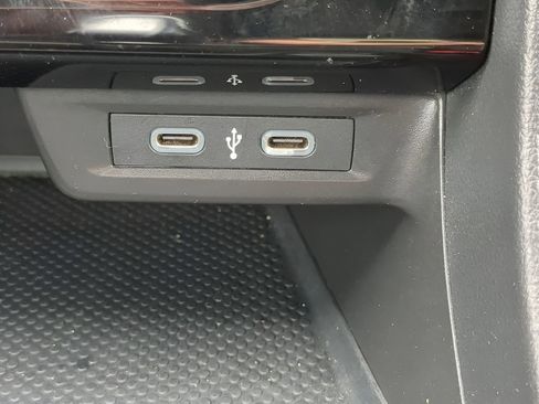 Used 2024 Volkswagen Jetta SE image 27