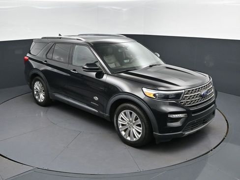 Used 2023 Ford Explorer King Ranch w/ Technology Package RWD image 1