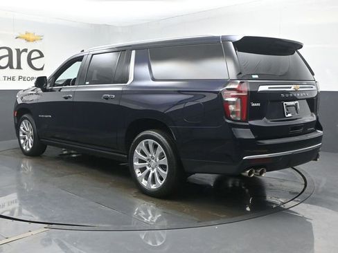 Used 2024 Chevrolet Suburban Premier w/ Premium Package 2 AWD/4WD image 41