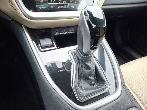 Used 2023 Subaru Outback Premium image 18