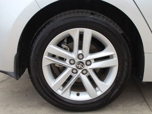 Used 2022 Toyota Corolla SE image 11