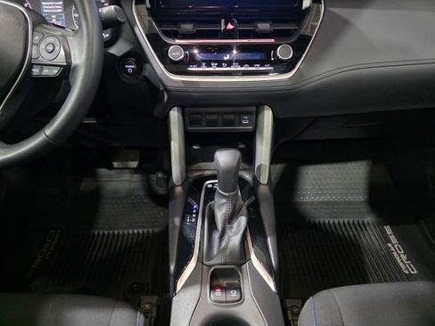Used 2024 Toyota Corolla Cross AWD Hybrid w/ Moonroof Package image 21