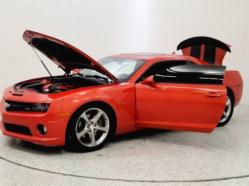 Used 2013 Chevrolet Camaro SS w/ RS Package image 10