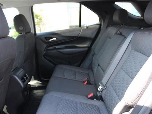 Used 2021 Chevrolet Equinox LT image 26