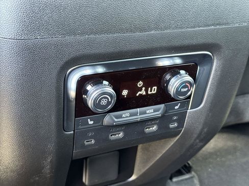 New 2026 GMC Yukon XL AT4 w/ AT4 Premium Plus Package AWD/4WD image 27