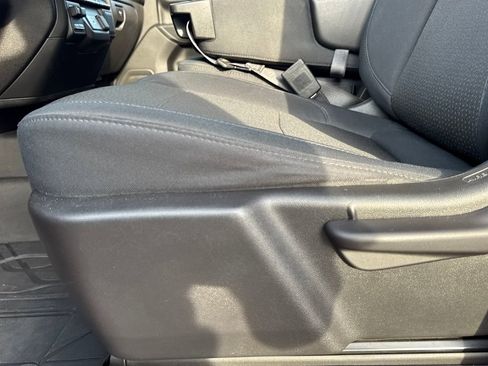 Used 2019 Chevrolet Silverado 1500 Custom w/ Custom Value Package image 14